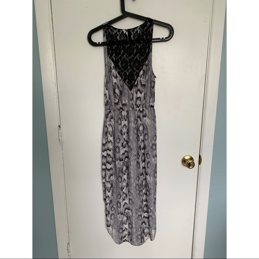 Dress - Picture 4 of 4